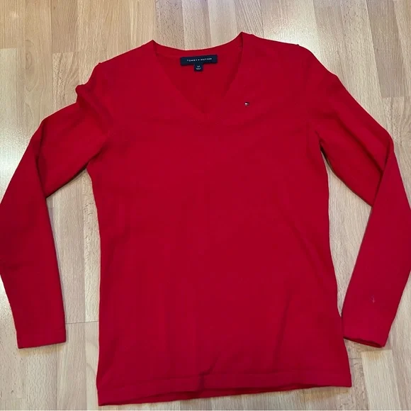 Tommy Hilfiger Sweater - Picture 1 of 8